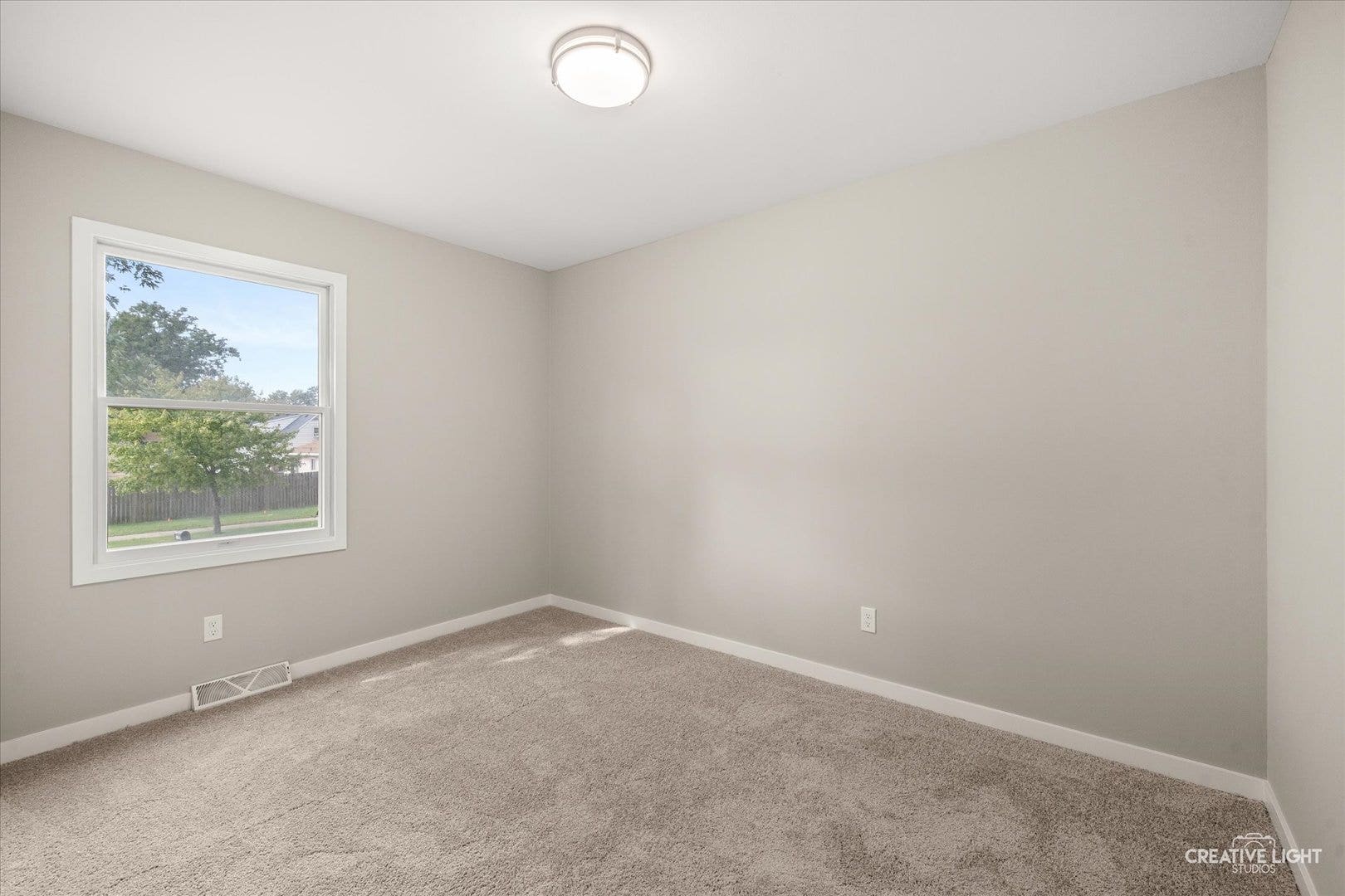 104 S Ashbury Avenue, Bolingbrook, IL 60440