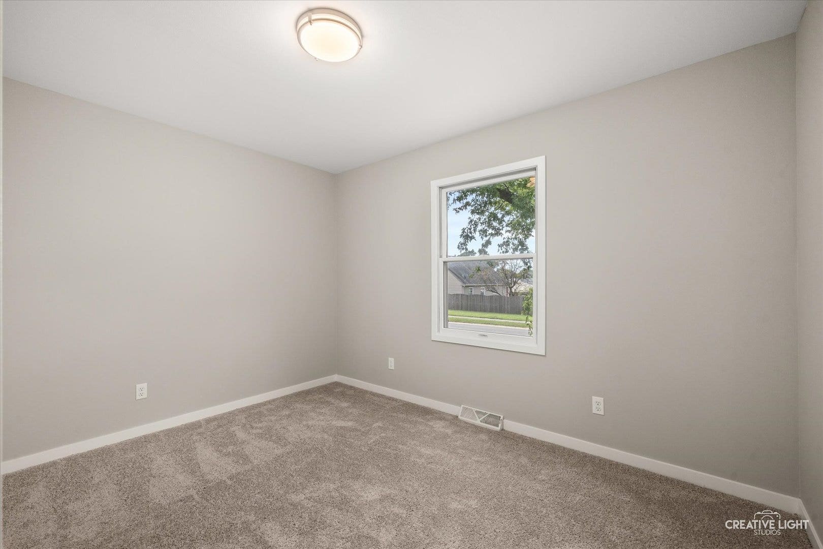 104 S Ashbury Avenue, Bolingbrook, IL 60440