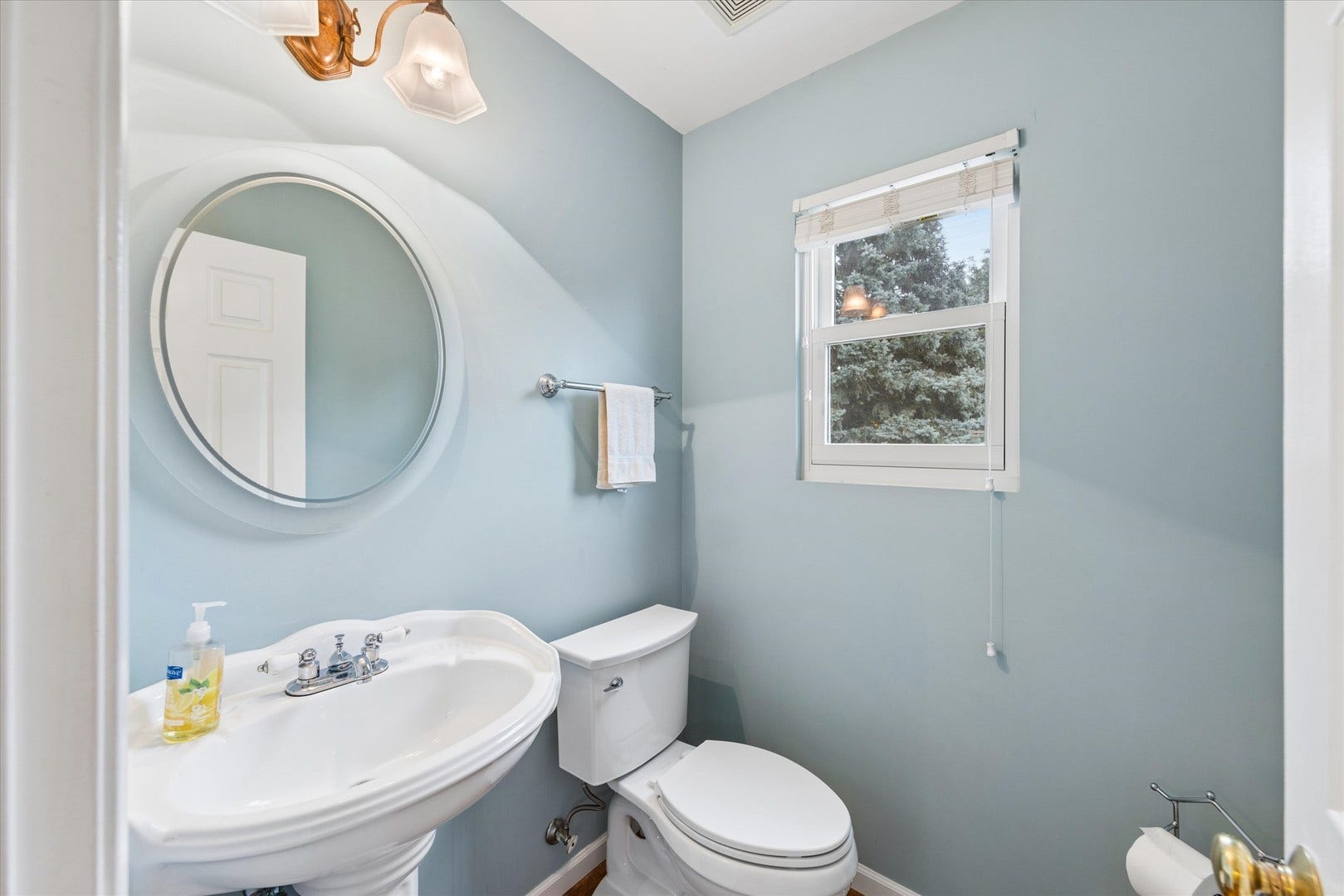 2904 Hintze Court, Joliet, IL 60435 2904 Hintze Court, Joliet, IL 60435