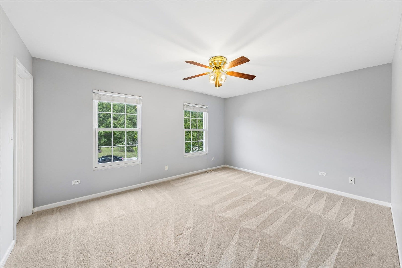 2904 Hintze Court, Joliet, IL 60435 2904 Hintze Court, Joliet, IL 60435