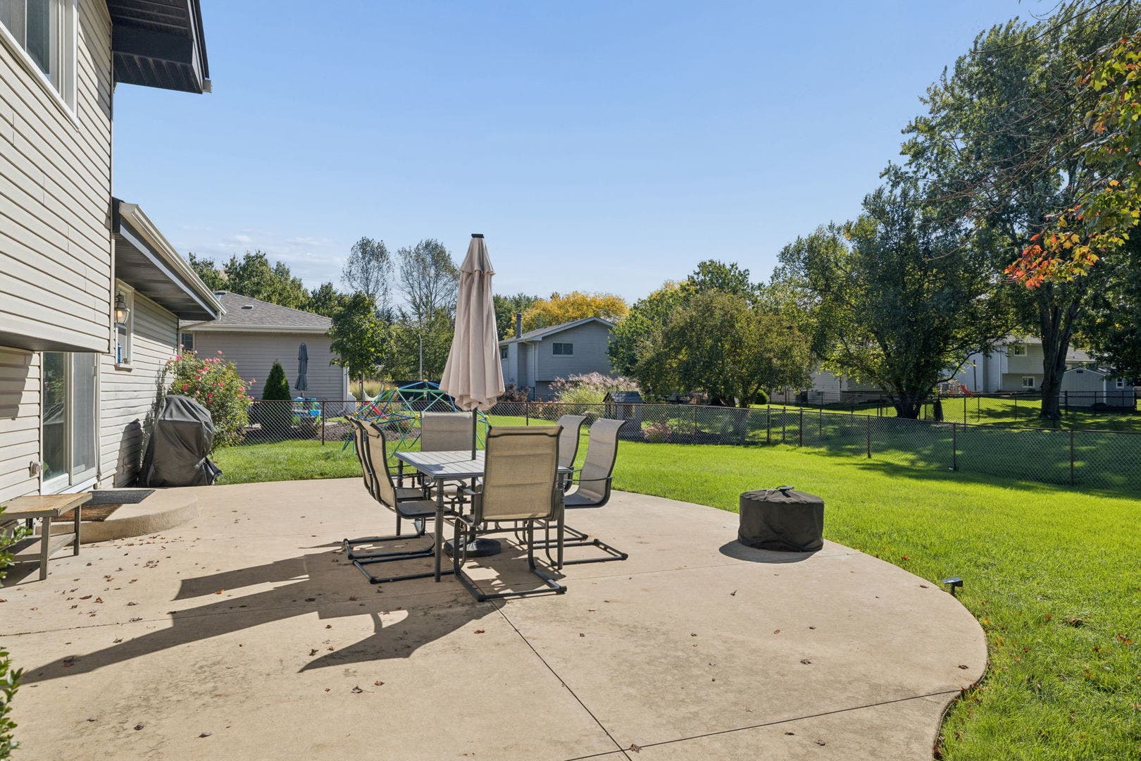 1613 Alamance Place, Downers Grove, IL 60516