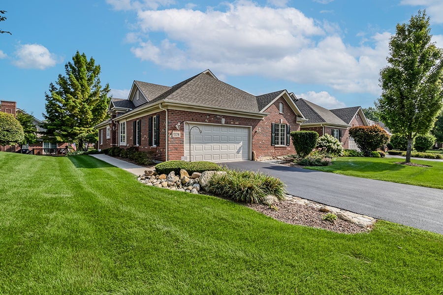 Property photo for 13216 Greenleaf Trail, Palos Heights, IL