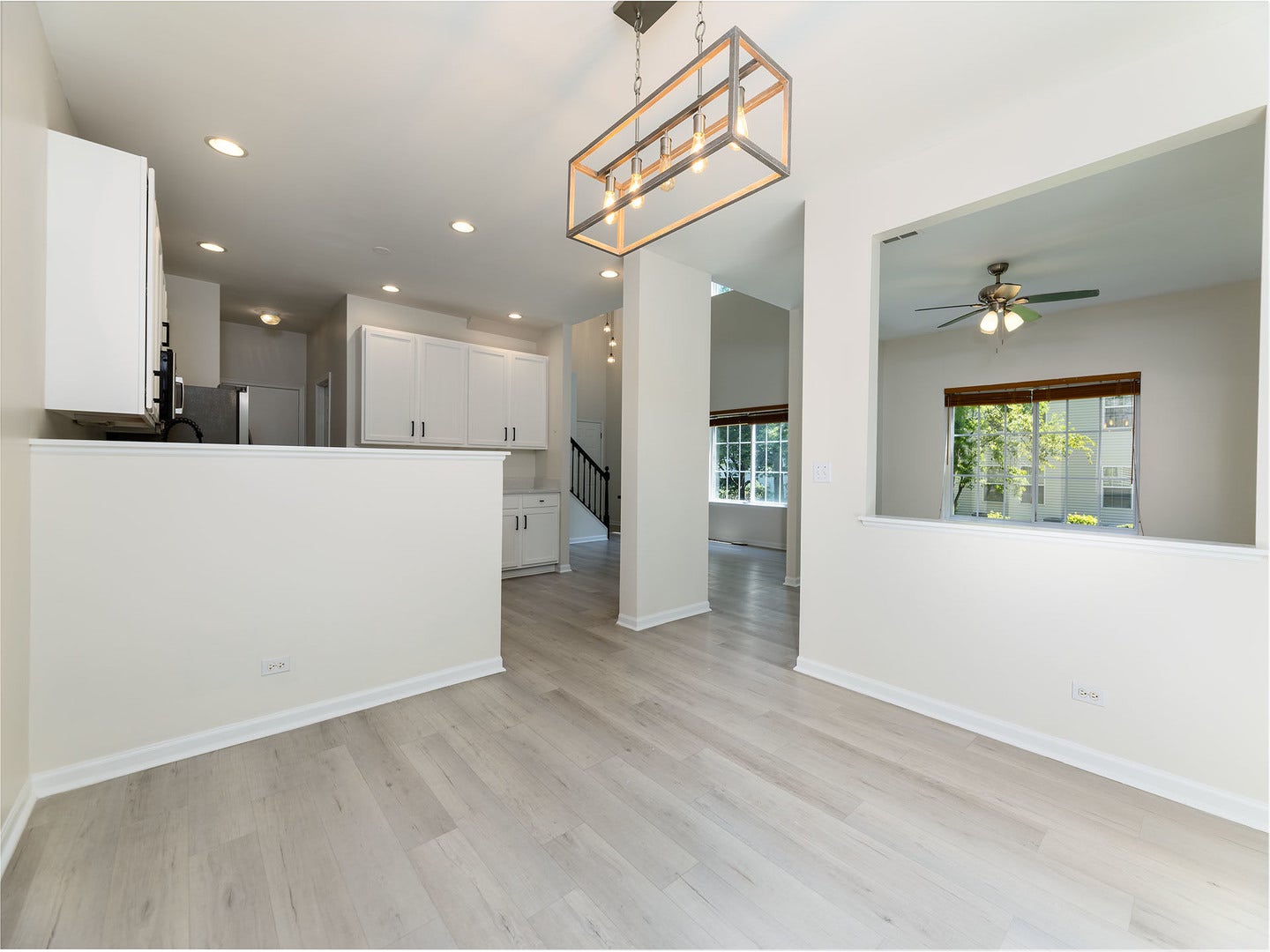 311 Abington Woods Drive, #311, Aurora, IL 60502 311 Abington Woods Drive, #311, Aurora, IL 60502