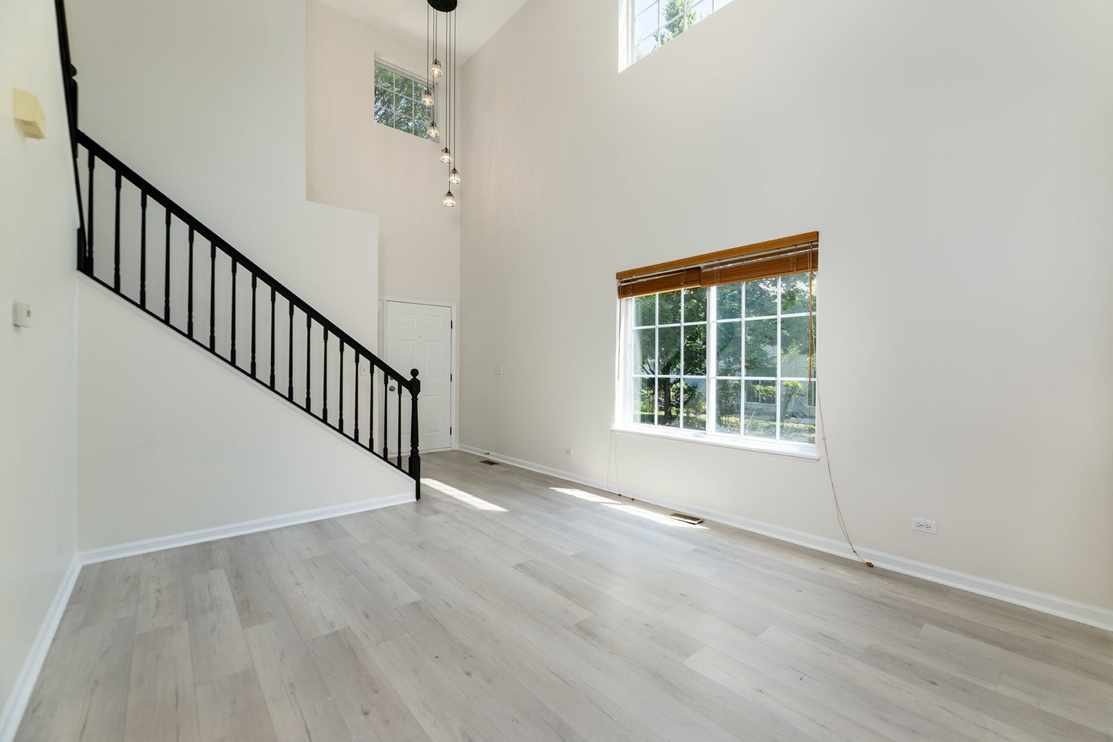 311 Abington Woods Drive, #311, Aurora, IL 60502 311 Abington Woods Drive, #311, Aurora, IL 60502