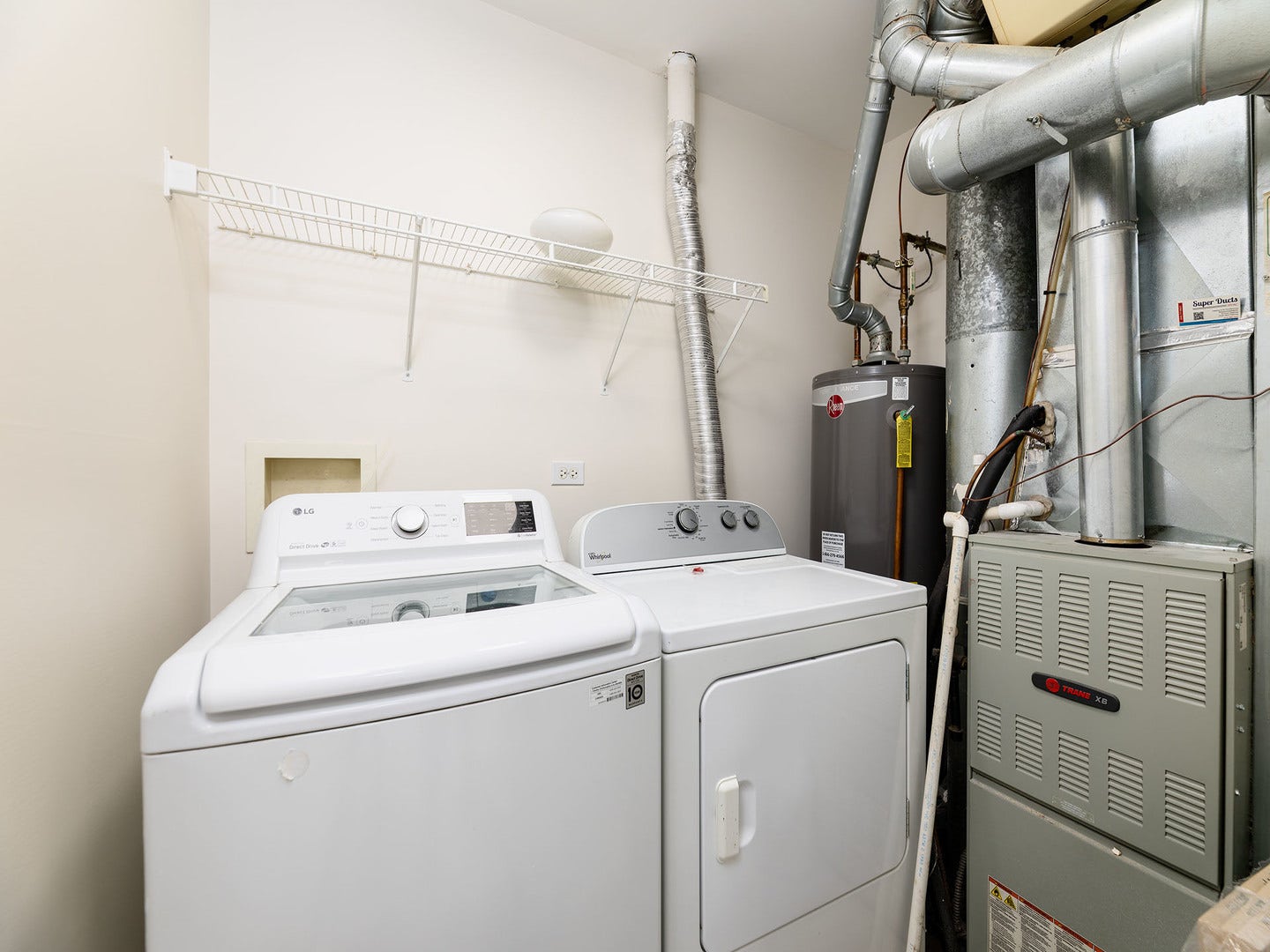 311 Abington Woods Drive, #311, Aurora, IL 60502 311 Abington Woods Drive, #311, Aurora, IL 60502