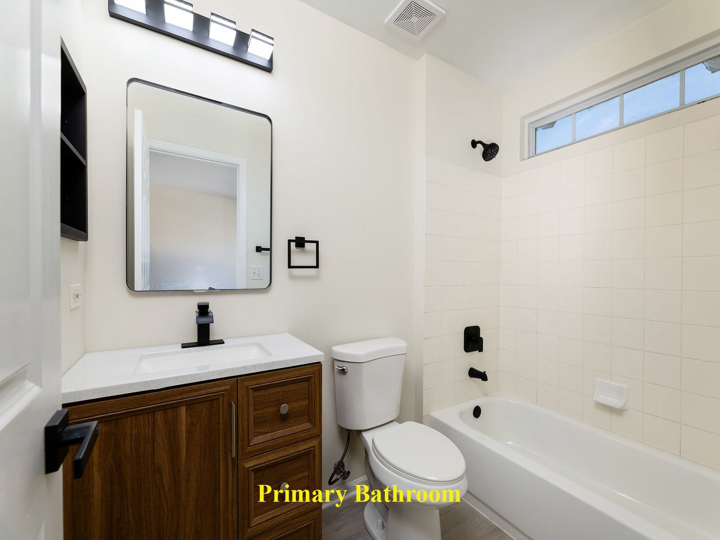311 Abington Woods Drive, #311, Aurora, IL 60502 311 Abington Woods Drive, #311, Aurora, IL 60502