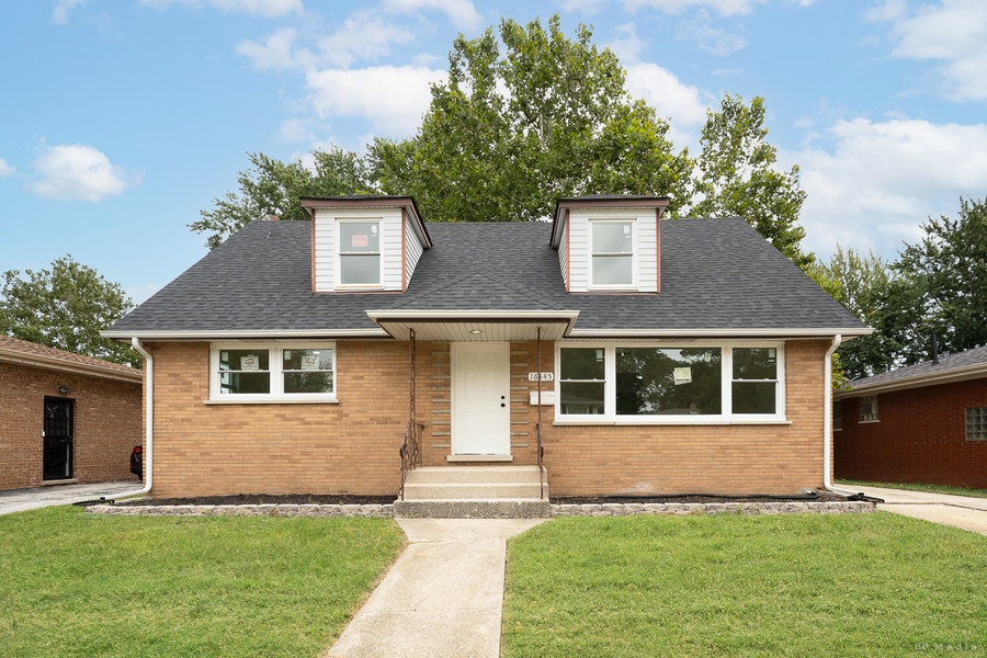 Property photo for 16445 Dobson Avenue, South Holland, IL