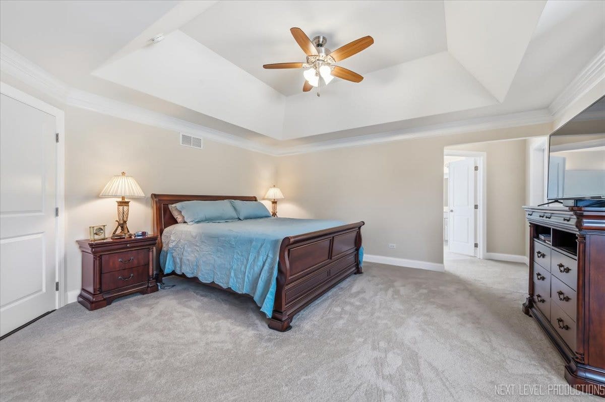 3615 Tournament Drive, Elgin, IL 60124 3615 Tournament Drive, Elgin, IL 60124