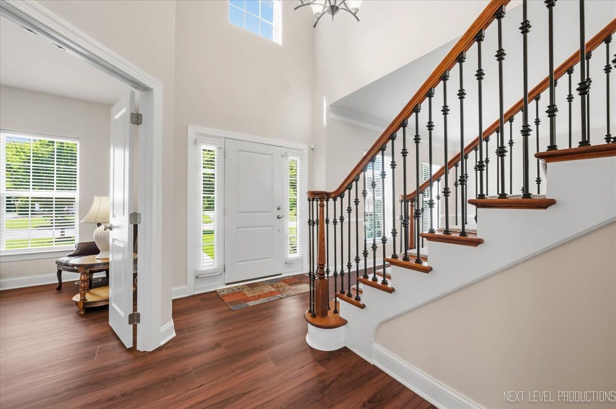3615 Tournament Drive, Elgin, IL 60124 3615 Tournament Drive, Elgin, IL 60124