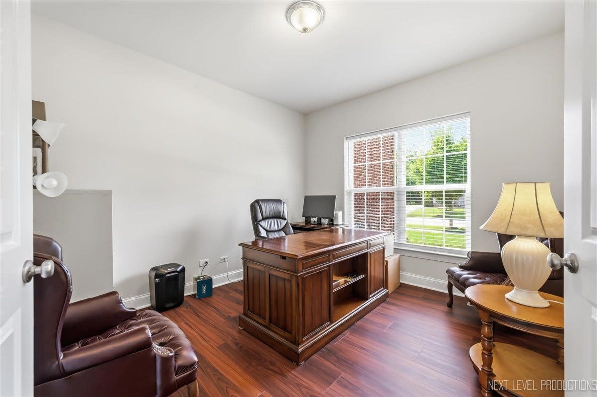 3615 Tournament Drive, Elgin, IL 60124 3615 Tournament Drive, Elgin, IL 60124