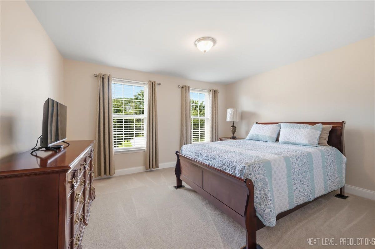 3615 Tournament Drive, Elgin, IL 60124 3615 Tournament Drive, Elgin, IL 60124