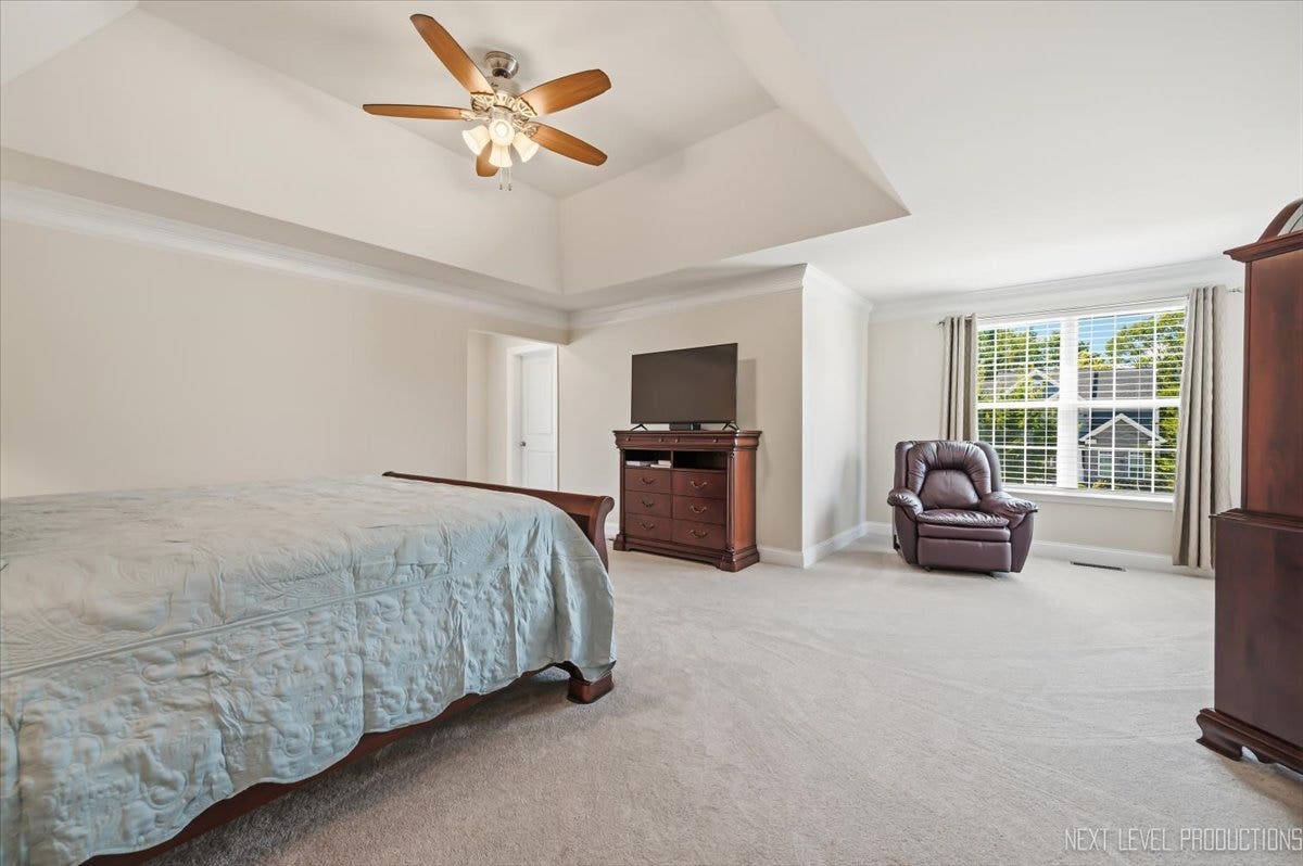 3615 Tournament Drive, Elgin, IL 60124 3615 Tournament Drive, Elgin, IL 60124