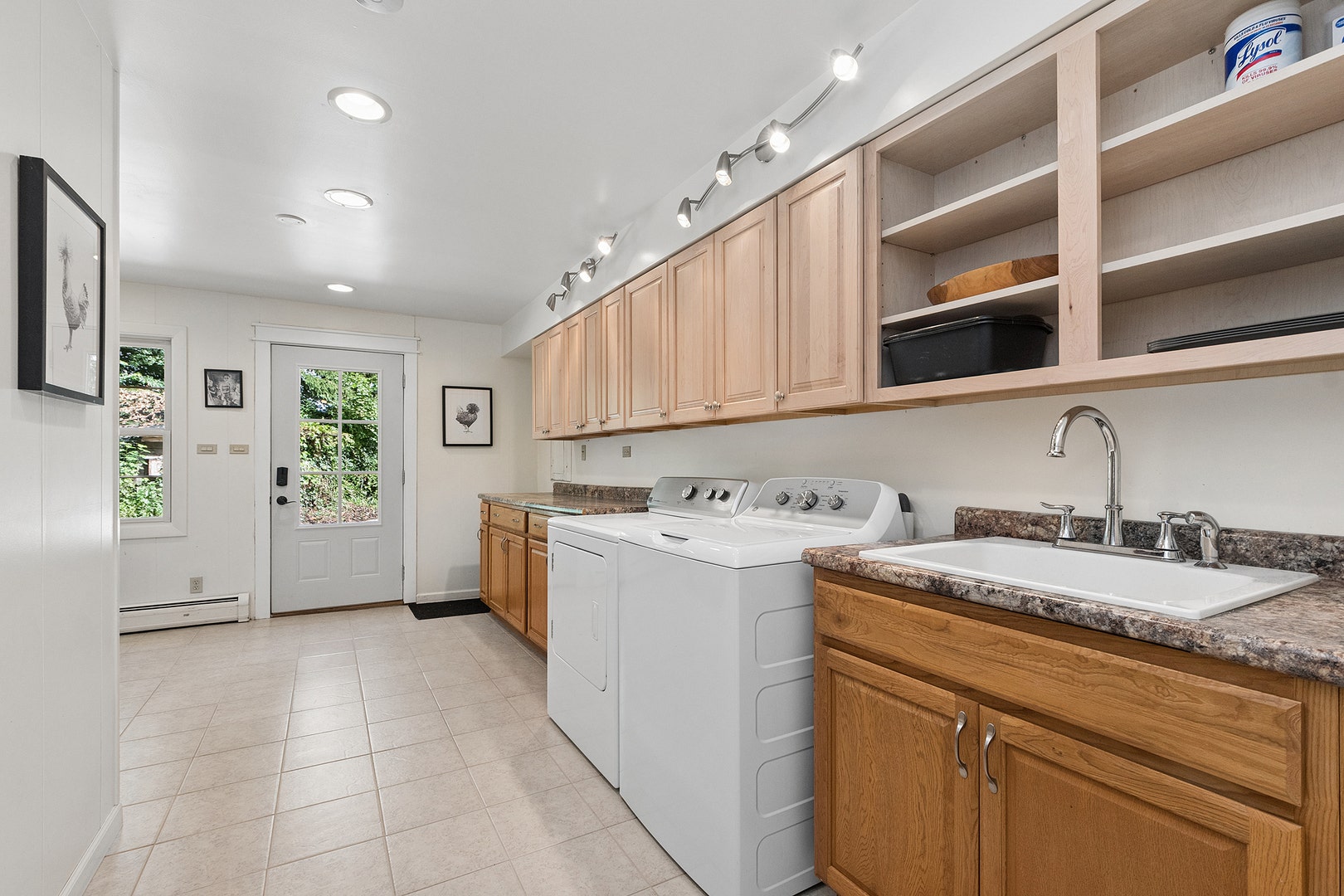 6500 166th Street, Tinley Park, IL 60477