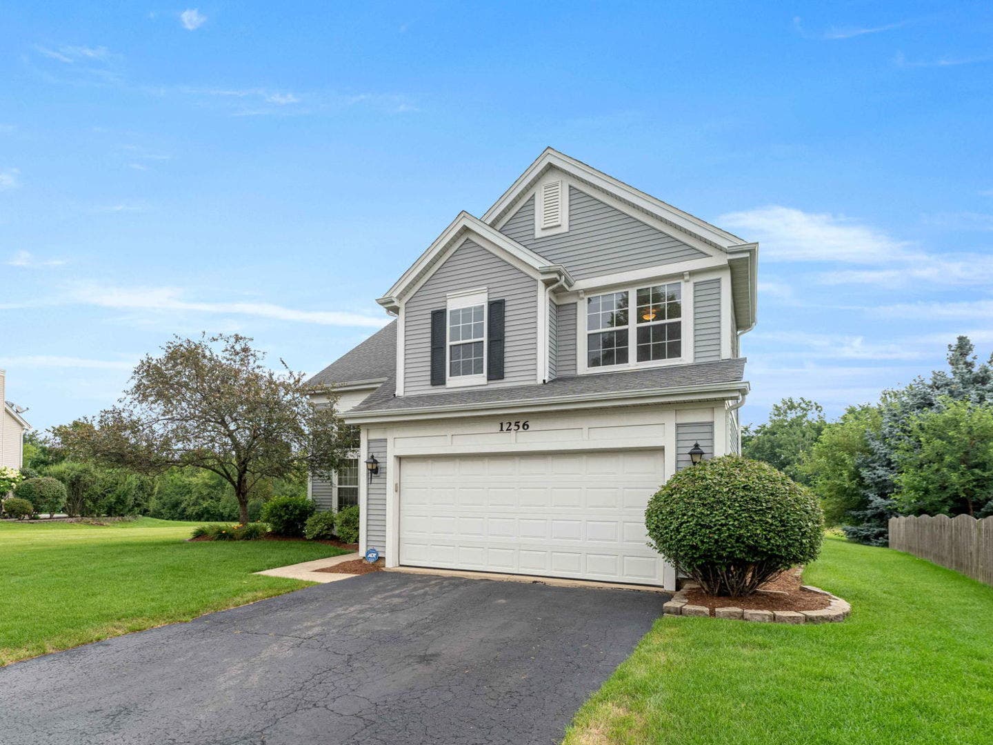 1256 Pennsbury Lane, Aurora, IL 60502 1256 Pennsbury Lane, Aurora, IL 60502