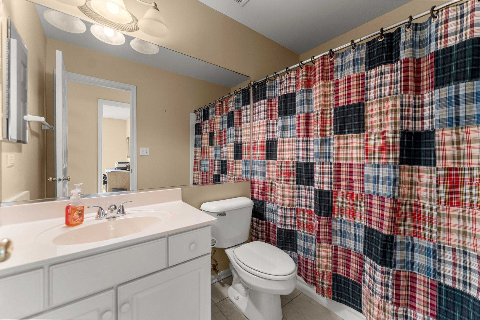 1256 Pennsbury Lane, Aurora, IL 60502 1256 Pennsbury Lane, Aurora, IL 60502