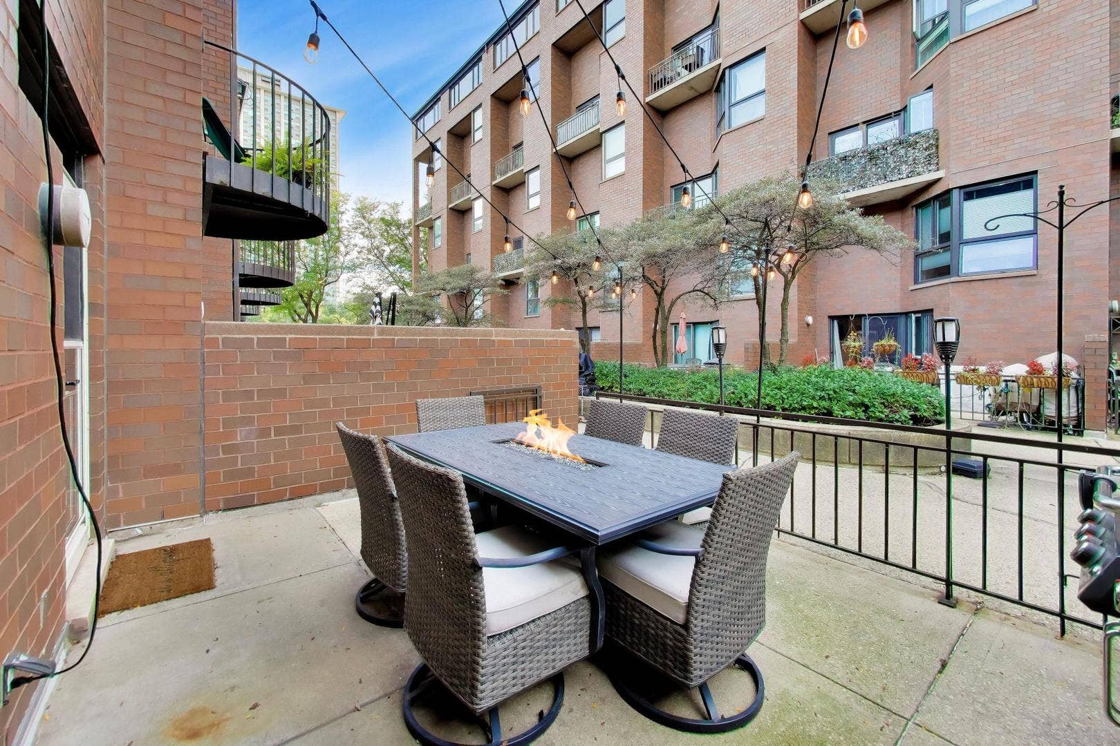 3700 N LAKE SHORE Drive, #104, Chicago, IL 60613