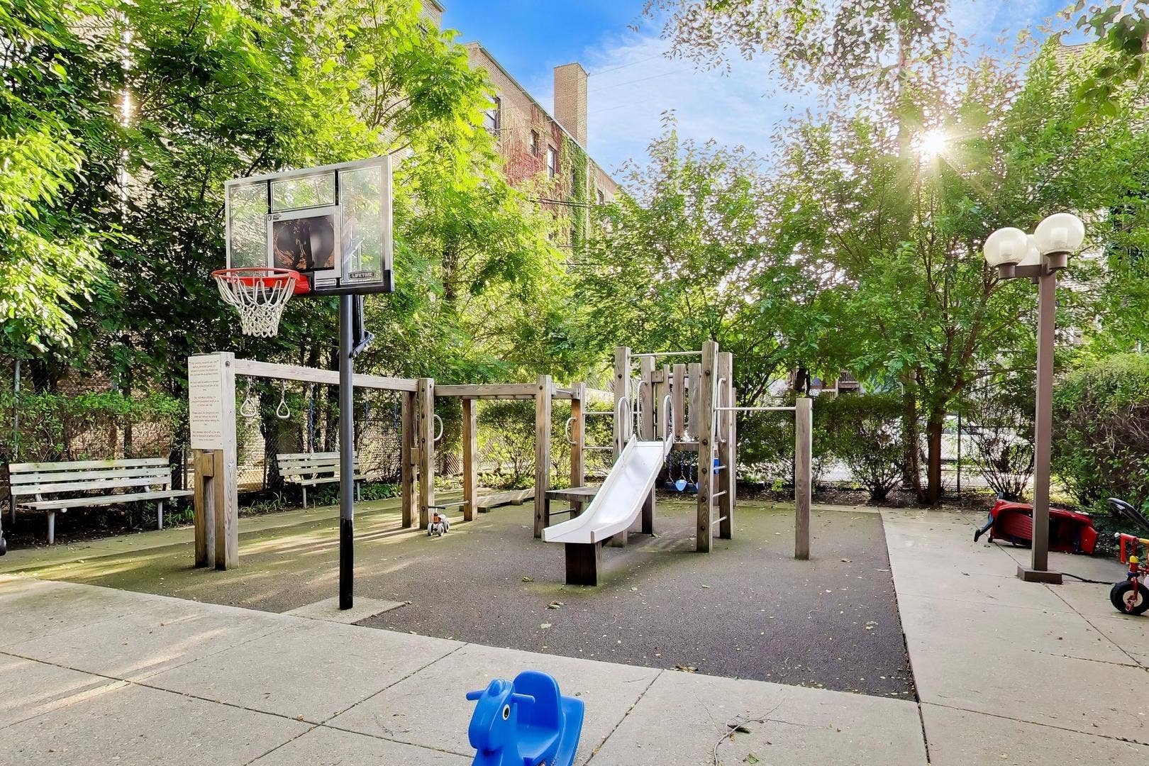 3700 N LAKE SHORE Drive, #104, Chicago, IL 60613