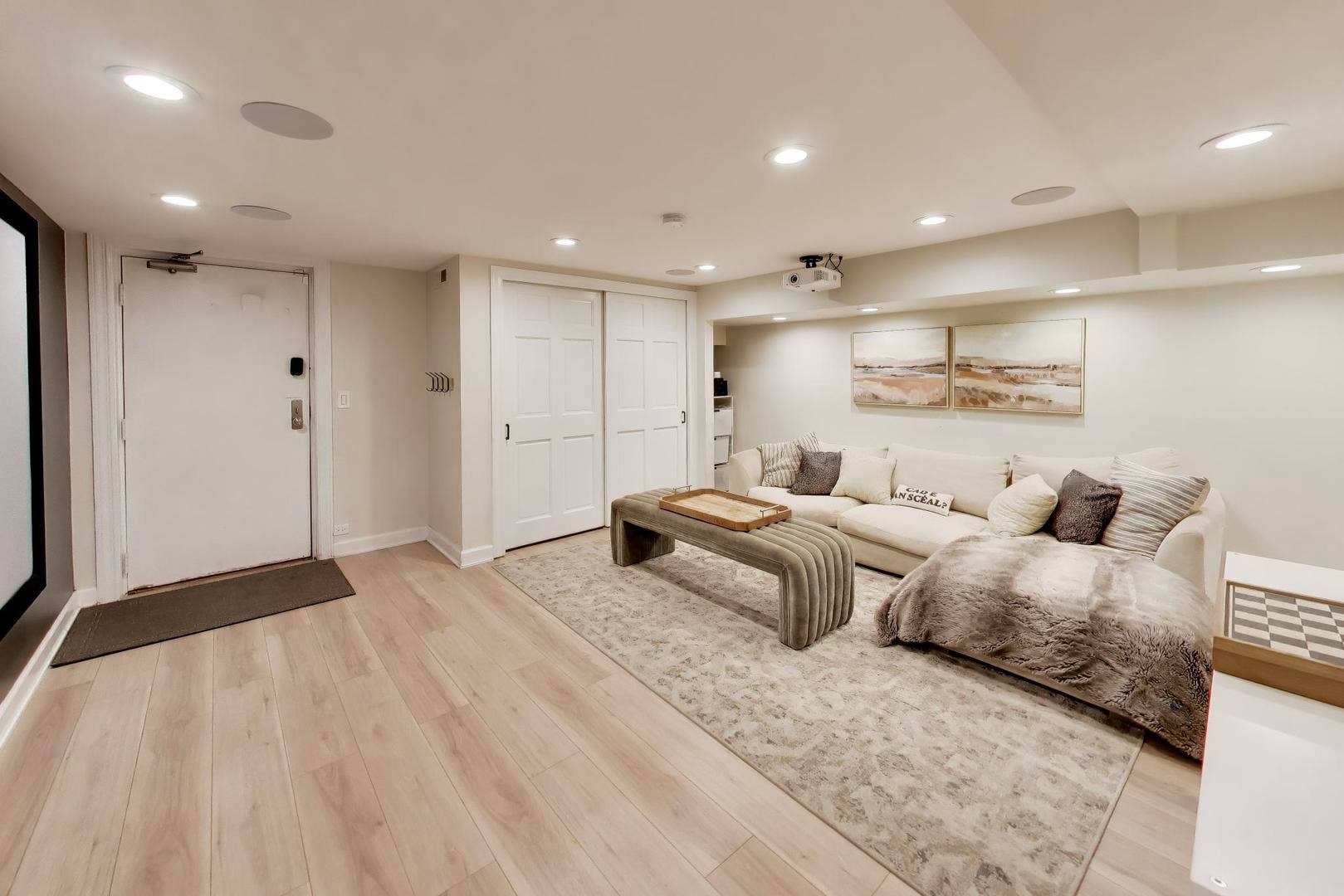 3700 N LAKE SHORE Drive, #104, Chicago, IL 60613