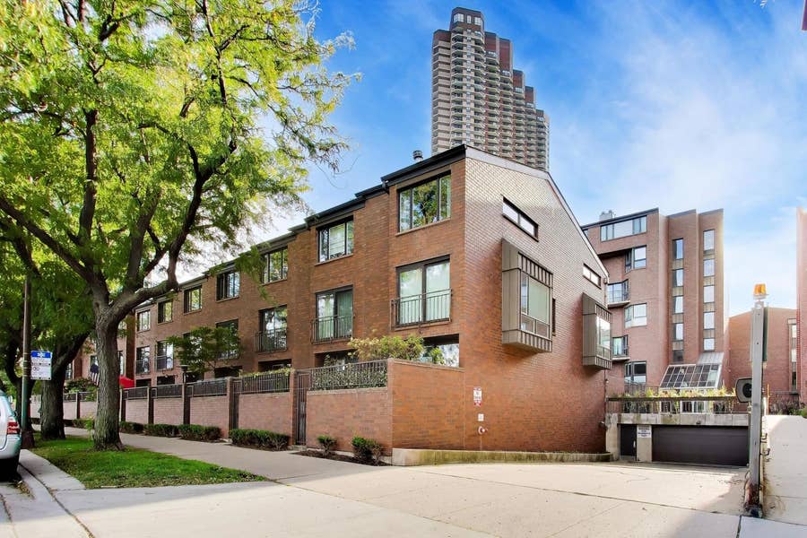 Property photo for 3700 N LAKE SHORE Drive, #104, Chicago, IL
