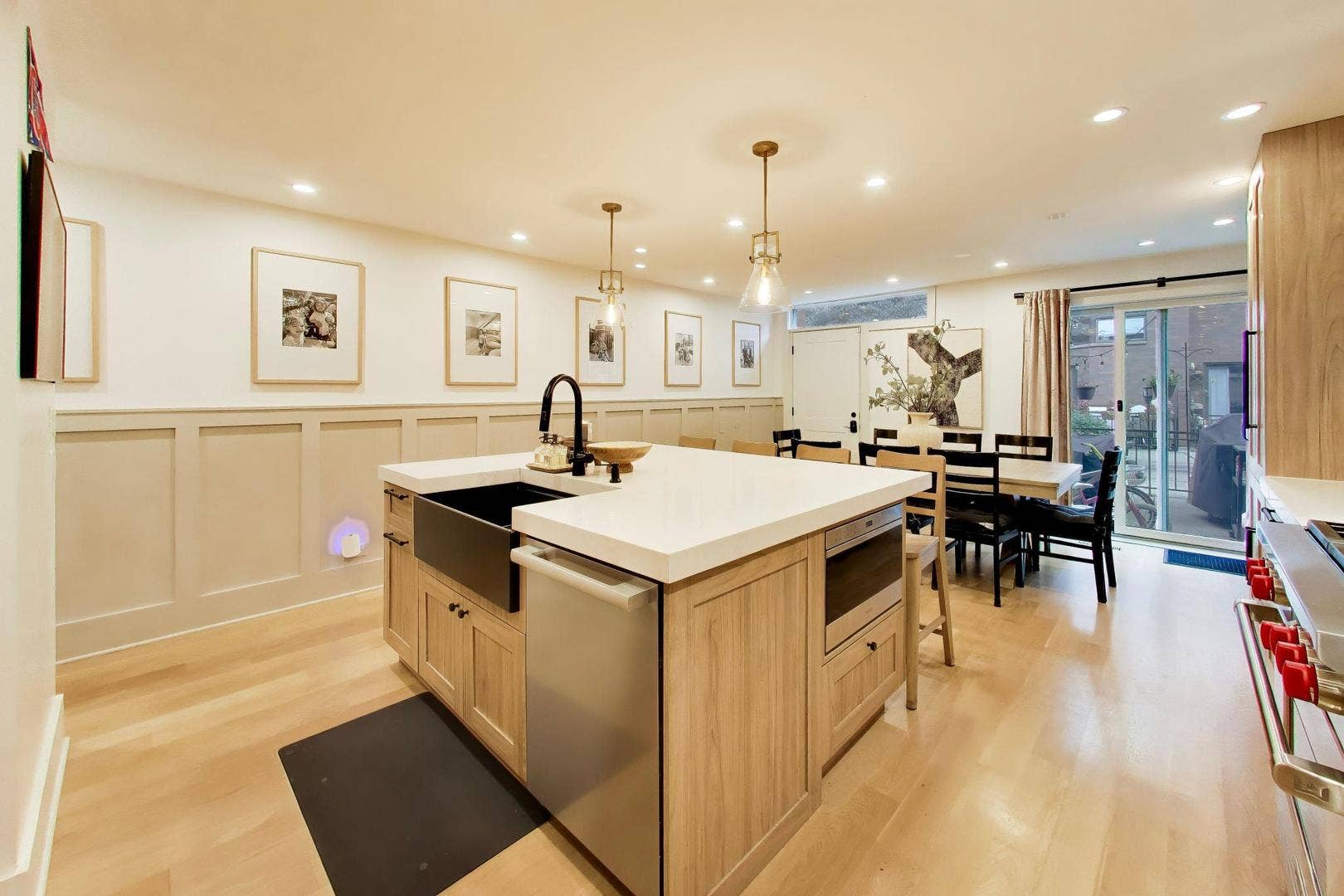 3700 N LAKE SHORE Drive, #104, Chicago, IL 60613