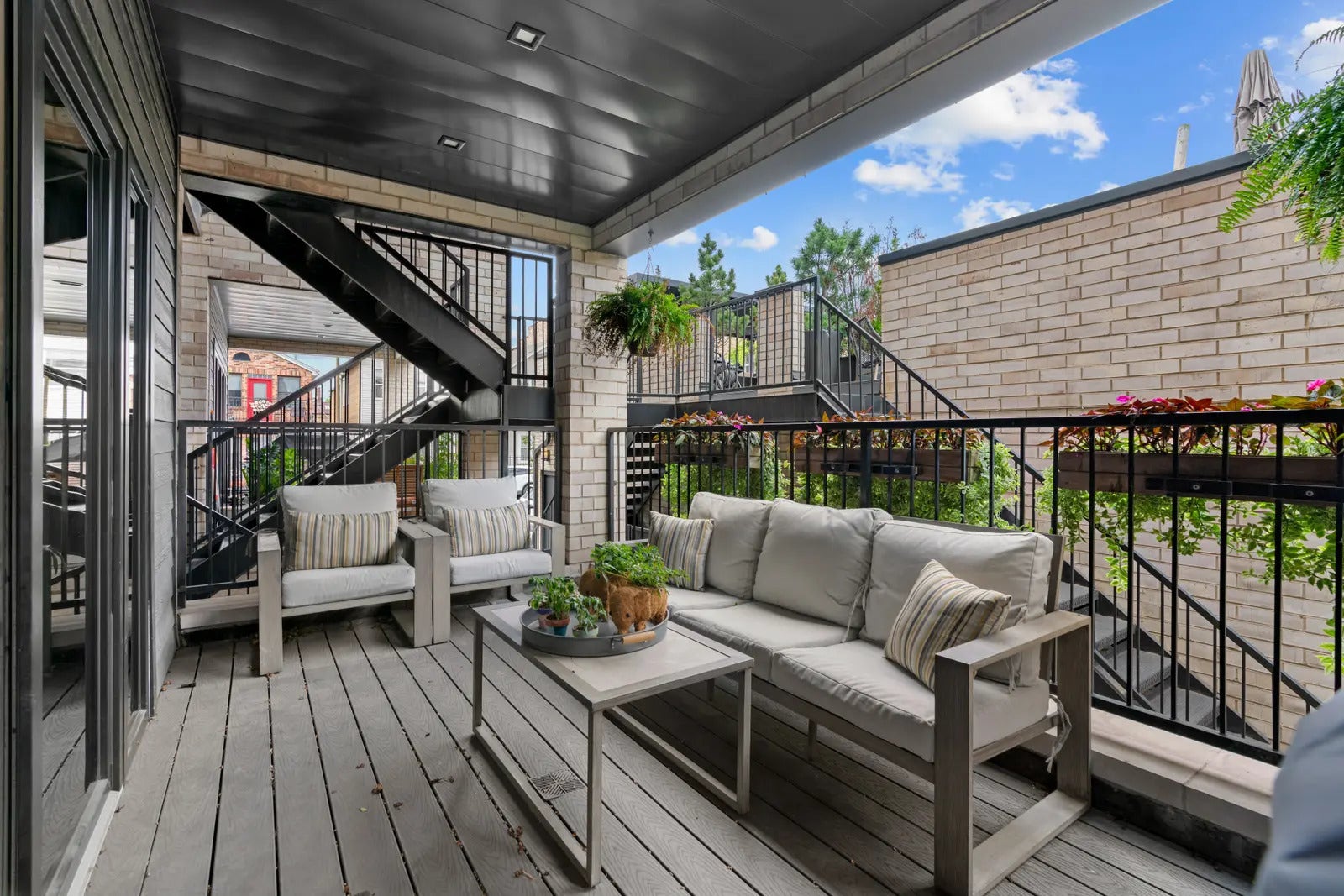 1370 W WALTON Street, #1E, Chicago, IL 60642