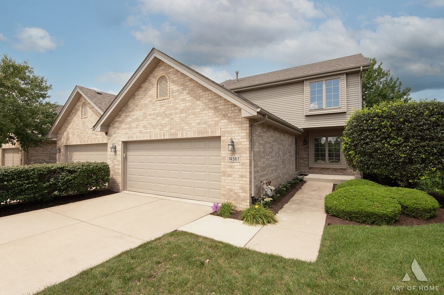 Property photo for 14567 Albany Avenue, Lemont, IL
