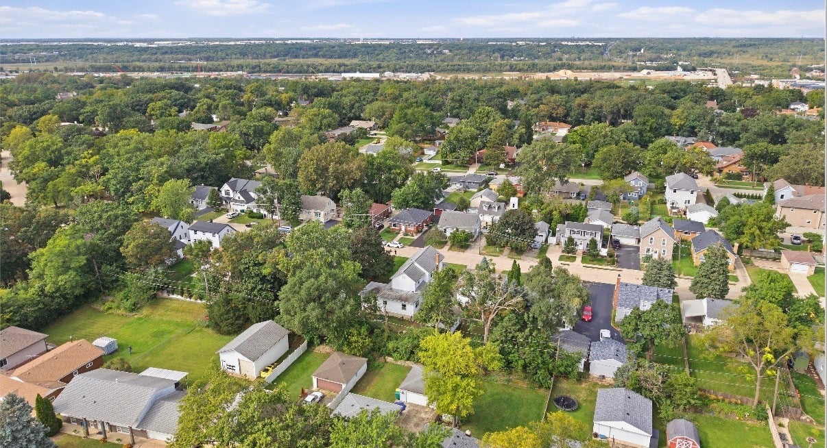 9 Ridge Road, Lemont, IL 60439 9 Ridge Road, Lemont, IL 60439