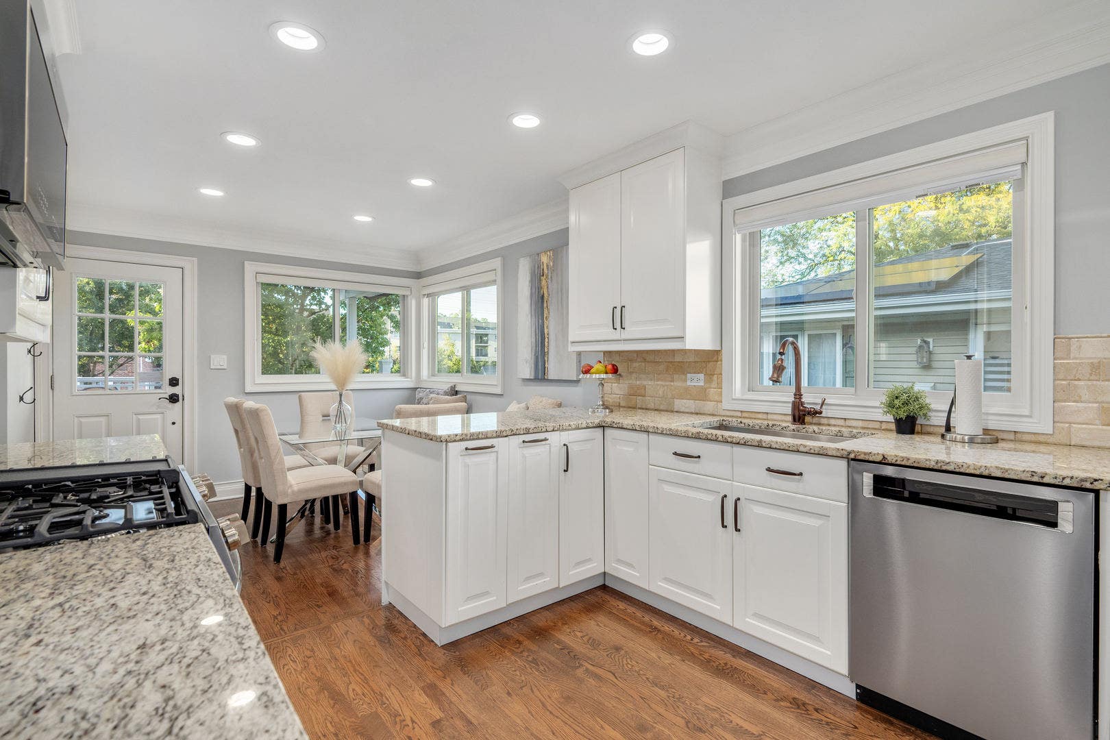 315 Park Avenue, Clarendon Hills, IL 60514