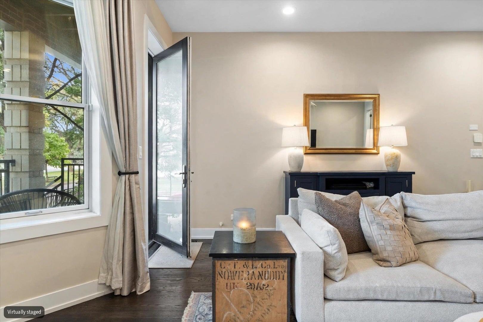 1939 N Humboldt Boulevard, #1S, Chicago, IL 60647 1939 N Humboldt Boulevard, #1S, Chicago, IL 60647