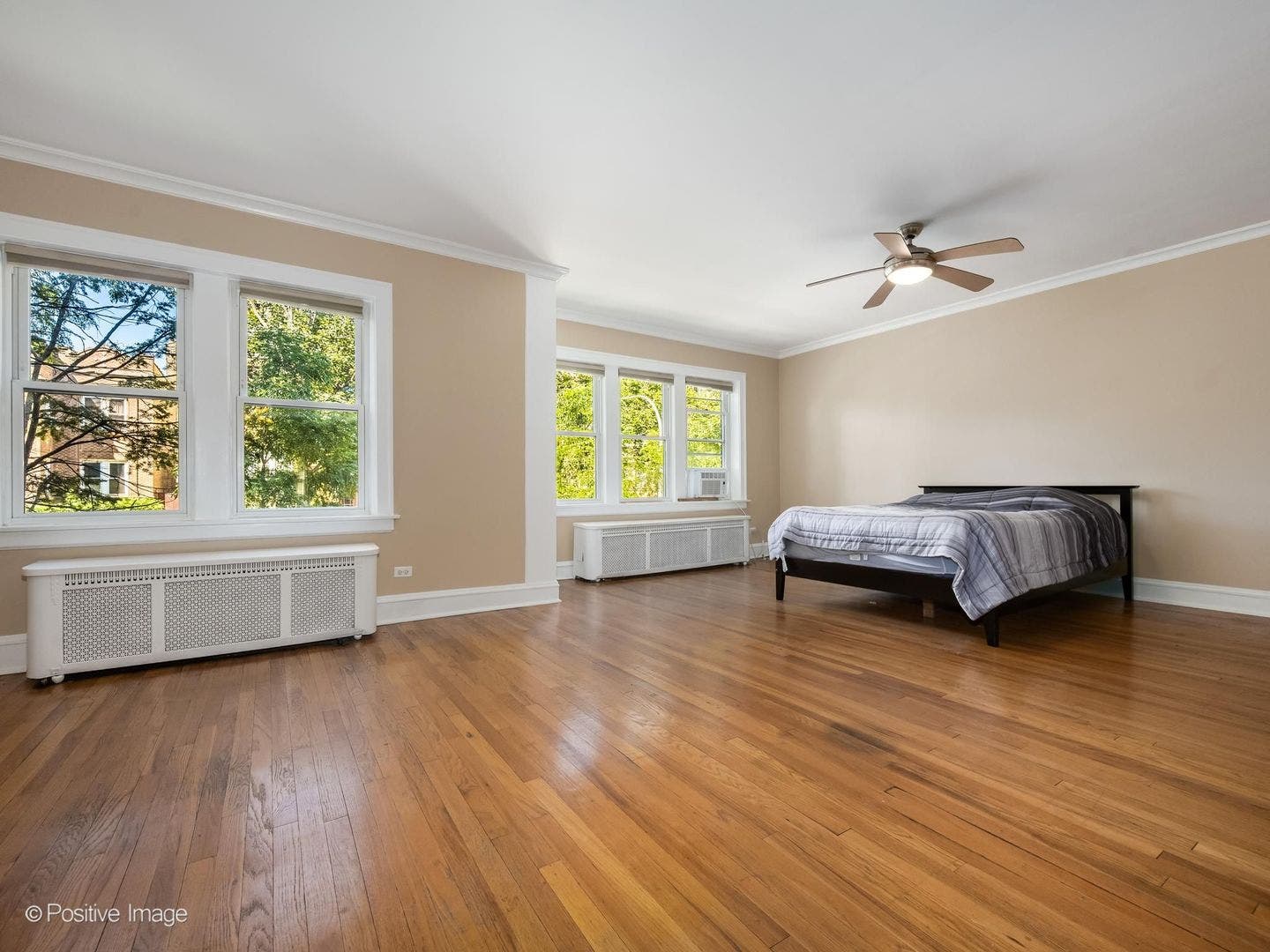 6045 N Rockwell Street, Chicago, IL 60659 6045 N Rockwell Street, Chicago, IL 60659