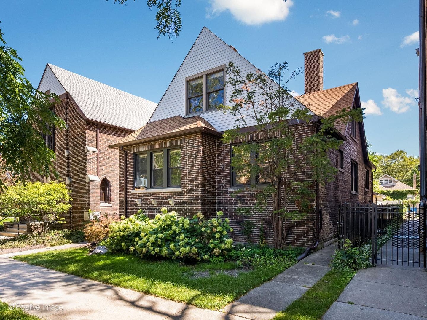 6045 N Rockwell Street, Chicago, IL 60659 6045 N Rockwell Street, Chicago, IL 60659
