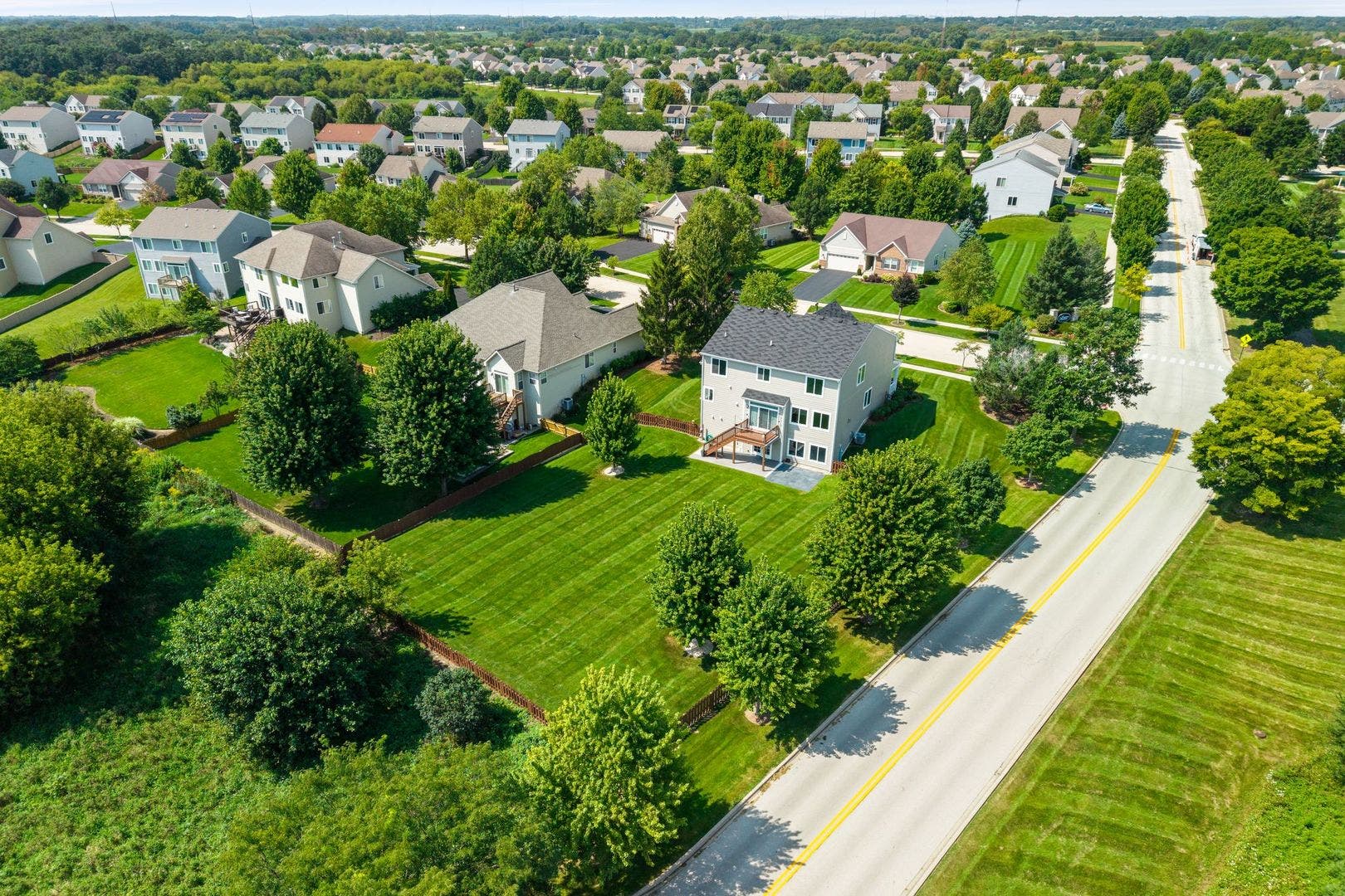 391 Copper Springs Lane, Elgin, IL 60124 391 Copper Springs Lane, Elgin, IL 60124