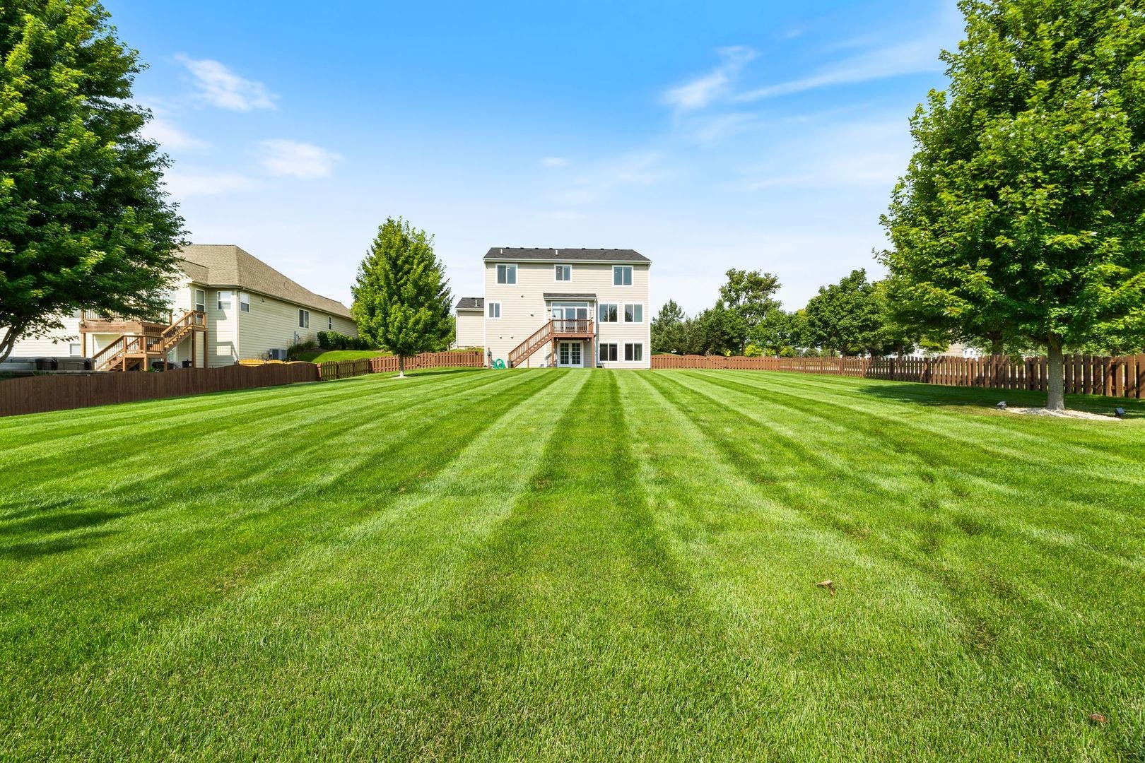 391 Copper Springs Lane, Elgin, IL 60124 391 Copper Springs Lane, Elgin, IL 60124