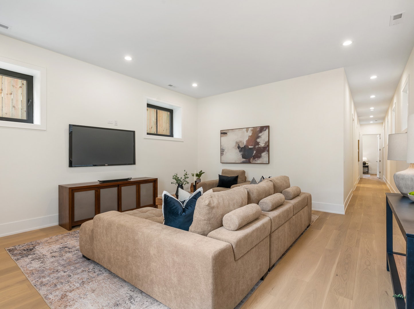 3041 N Leavitt Street, Chicago, IL 60618 3041 N Leavitt Street, Chicago, IL 60618
