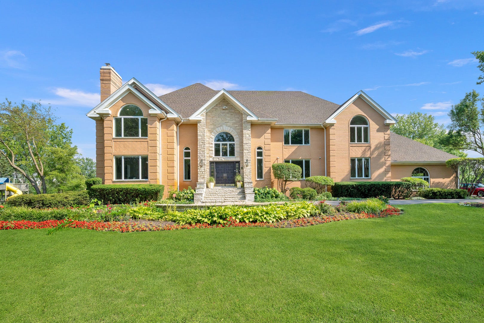 5 S Meadow Court, South Barrington, IL 60010 5 S Meadow Court, South Barrington, IL 60010