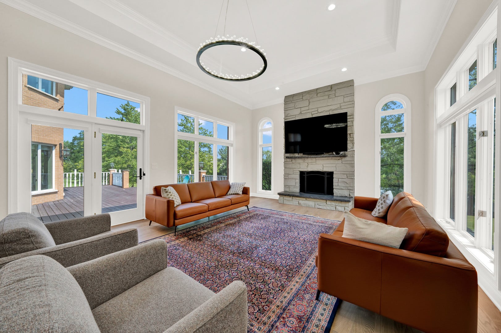 5 S Meadow Court, South Barrington, IL 60010 5 S Meadow Court, South Barrington, IL 60010