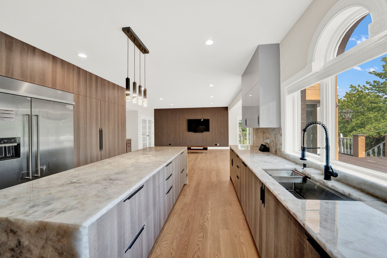 5 S Meadow Court, South Barrington, IL 60010 5 S Meadow Court, South Barrington, IL 60010