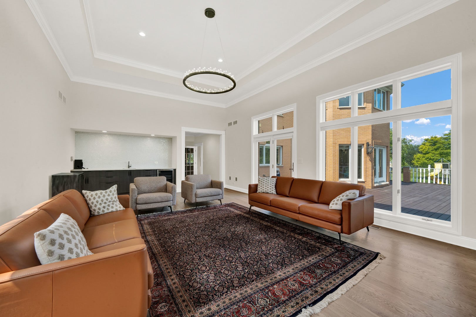 5 S Meadow Court, South Barrington, IL 60010 5 S Meadow Court, South Barrington, IL 60010