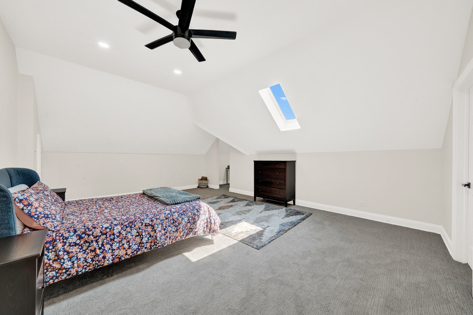 5 S Meadow Court, South Barrington, IL 60010 5 S Meadow Court, South Barrington, IL 60010