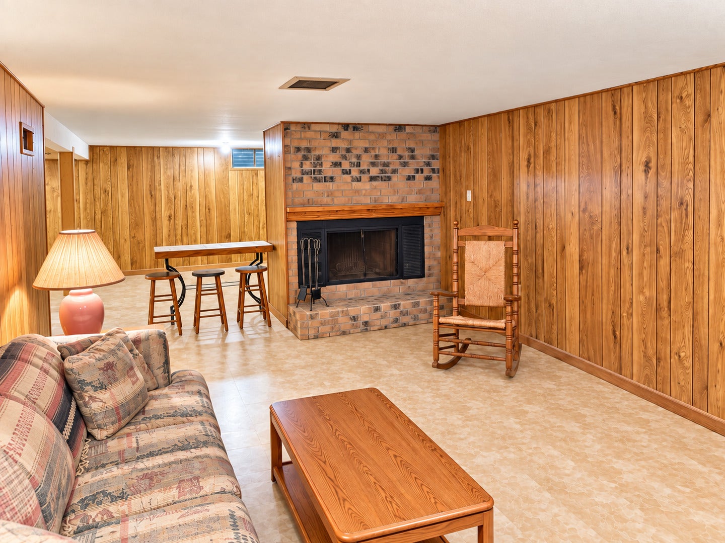 1004 Magnolia Drive, Joliet, IL 60435 1004 Magnolia Drive, Joliet, IL 60435