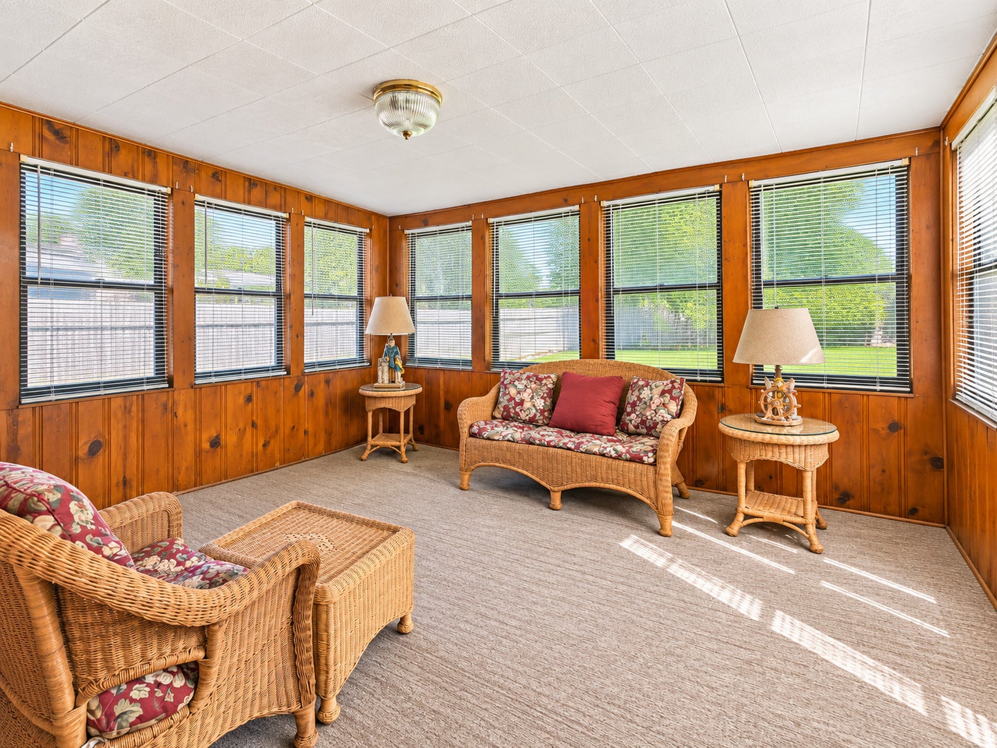 1004 Magnolia Drive, Joliet, IL 60435 1004 Magnolia Drive, Joliet, IL 60435
