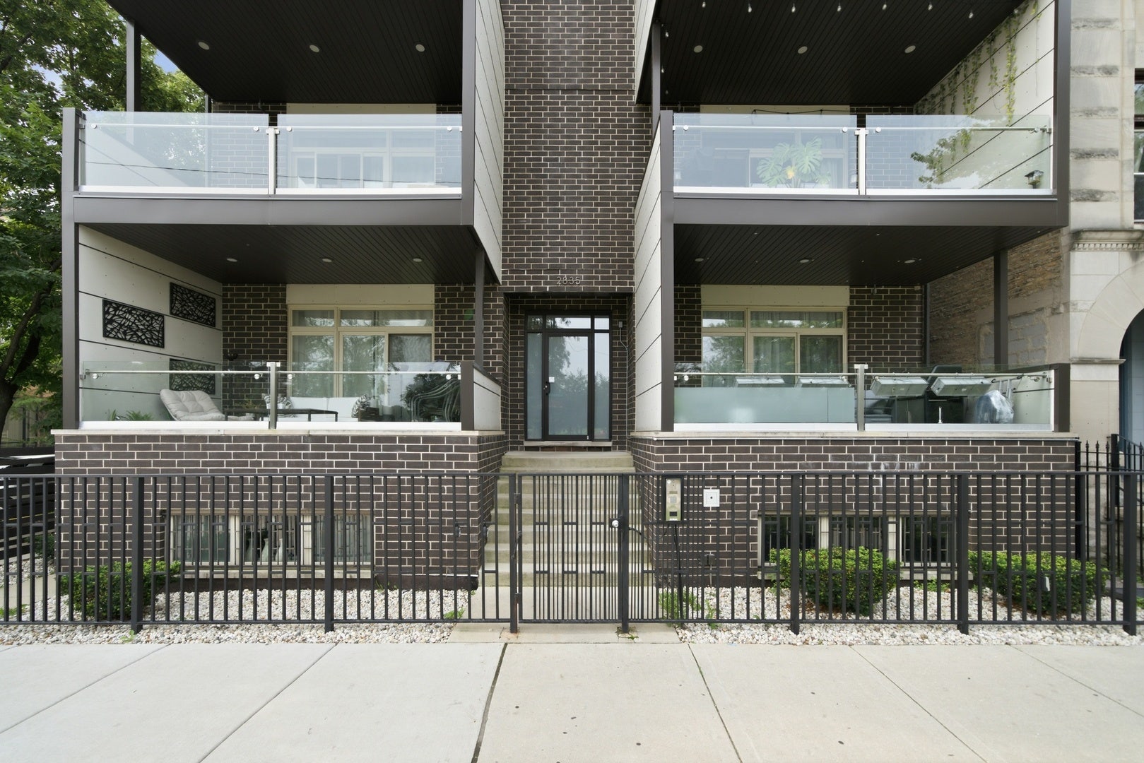 2835 W Division Street, Chicago, IL 60622 2835 W Division Street, Chicago, IL 60622