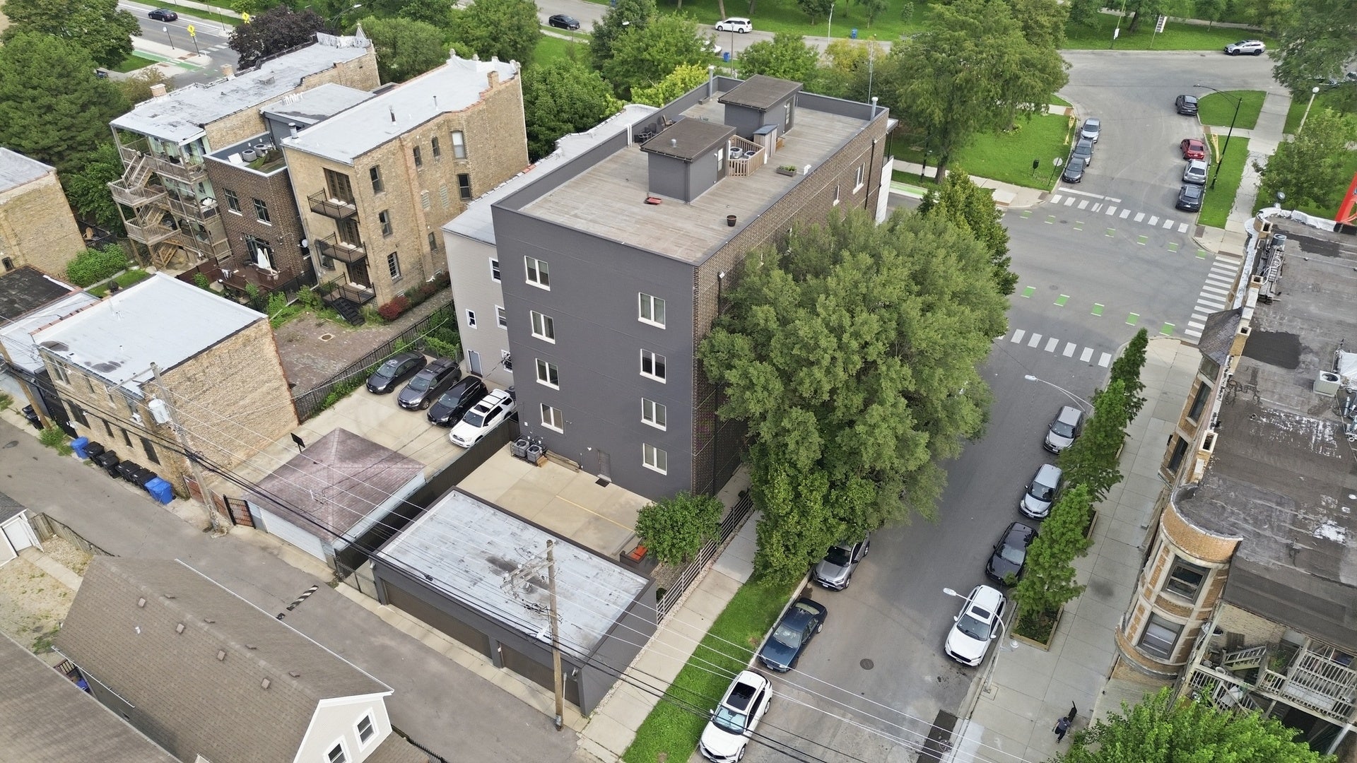 2835 W Division Street, Chicago, IL 60622 2835 W Division Street, Chicago, IL 60622