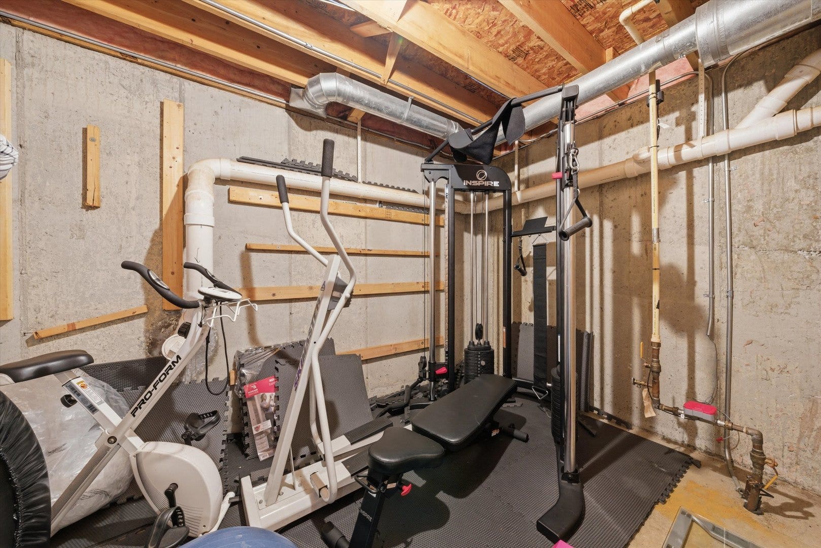1571 Woodland Lane, Bolingbrook, IL 60490 1571 Woodland Lane, Bolingbrook, IL 60490