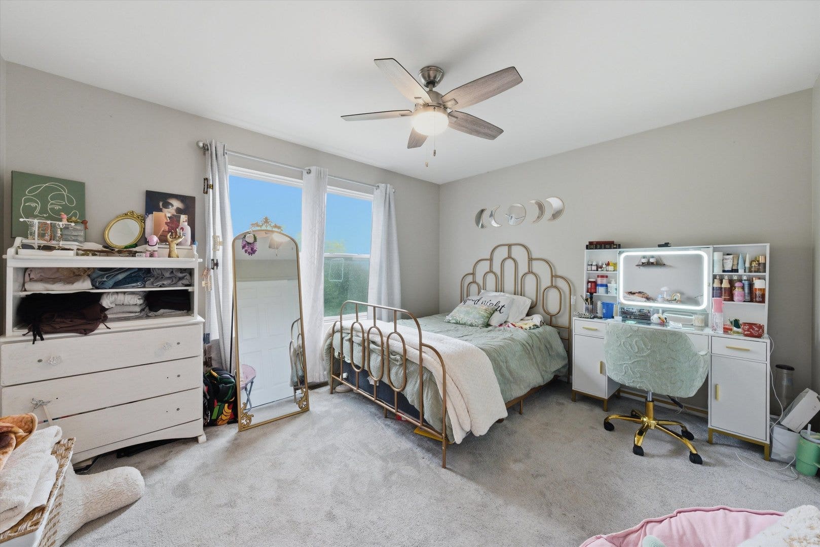 1571 Woodland Lane, Bolingbrook, IL 60490 1571 Woodland Lane, Bolingbrook, IL 60490