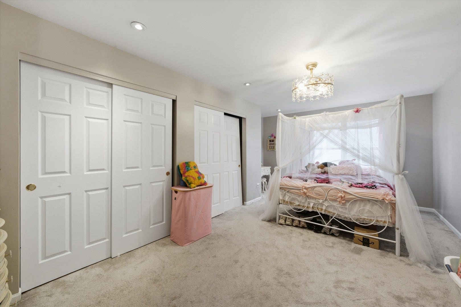 1571 Woodland Lane, Bolingbrook, IL 60490 1571 Woodland Lane, Bolingbrook, IL 60490