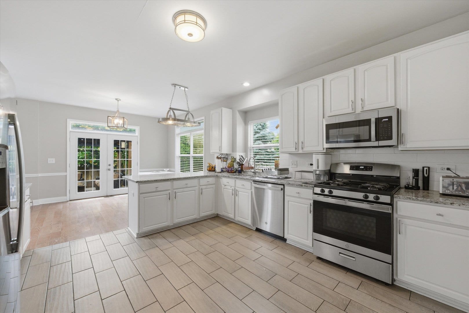 1571 Woodland Lane, Bolingbrook, IL 60490 1571 Woodland Lane, Bolingbrook, IL 60490