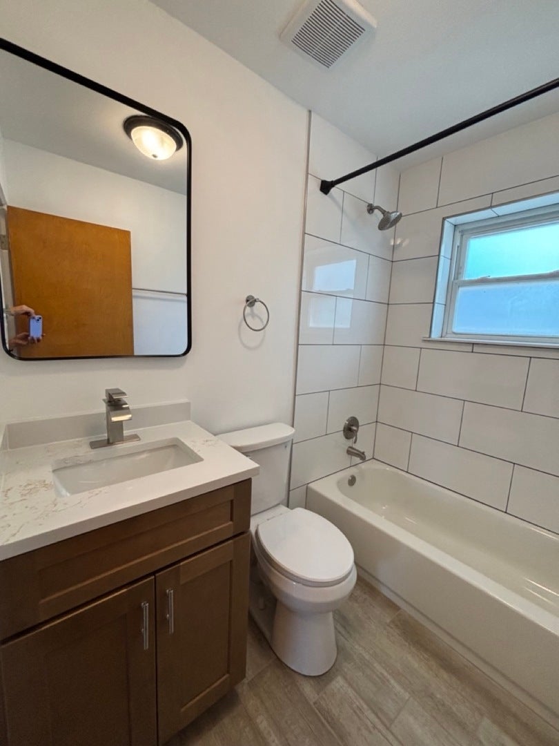 16 2ND Street, #F, Downers Grove, IL 60515 16 2ND Street, #F, Downers Grove, IL 60515