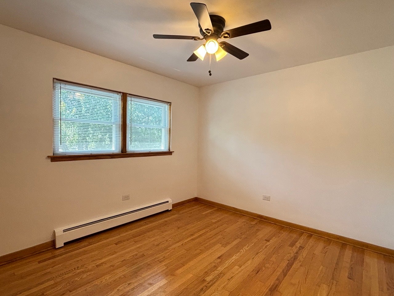 16 2ND Street, #F, Downers Grove, IL 60515 #1 bedroom