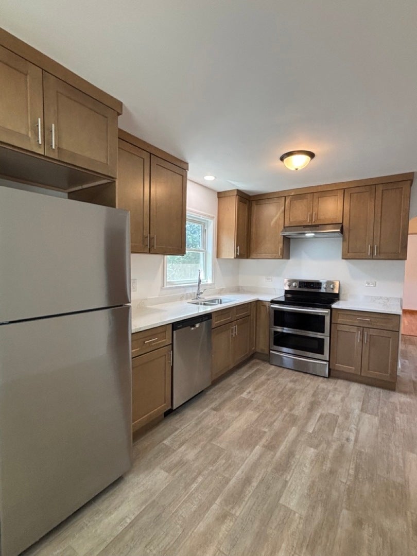 16 2ND Street, #F, Downers Grove, IL 60515 16 2ND Street, #F, Downers Grove, IL 60515
